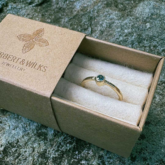 Aurora Ring - 3mm Australian Teal Sapphire and 9ct Yellow Gold - HerbertandWilks Jewellery