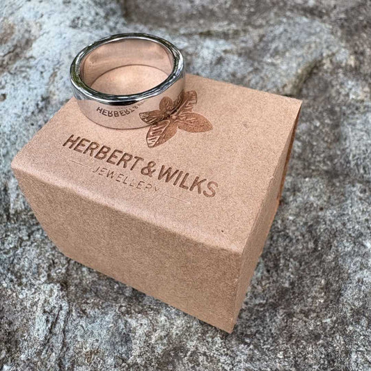 Polished Finish Mens Wedder - Platinum - HerbertandWilks Jewellery