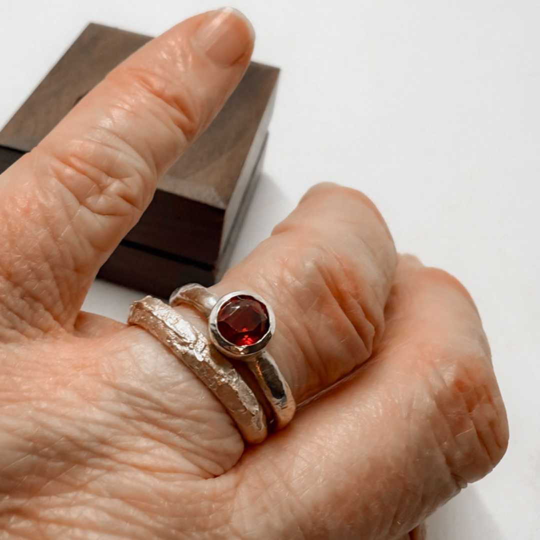 3 mm Sandcast Lumora Ring – Gold - HerbertandWilks Jewellery