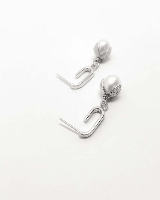 Pearl Chain Link Stud Earrings