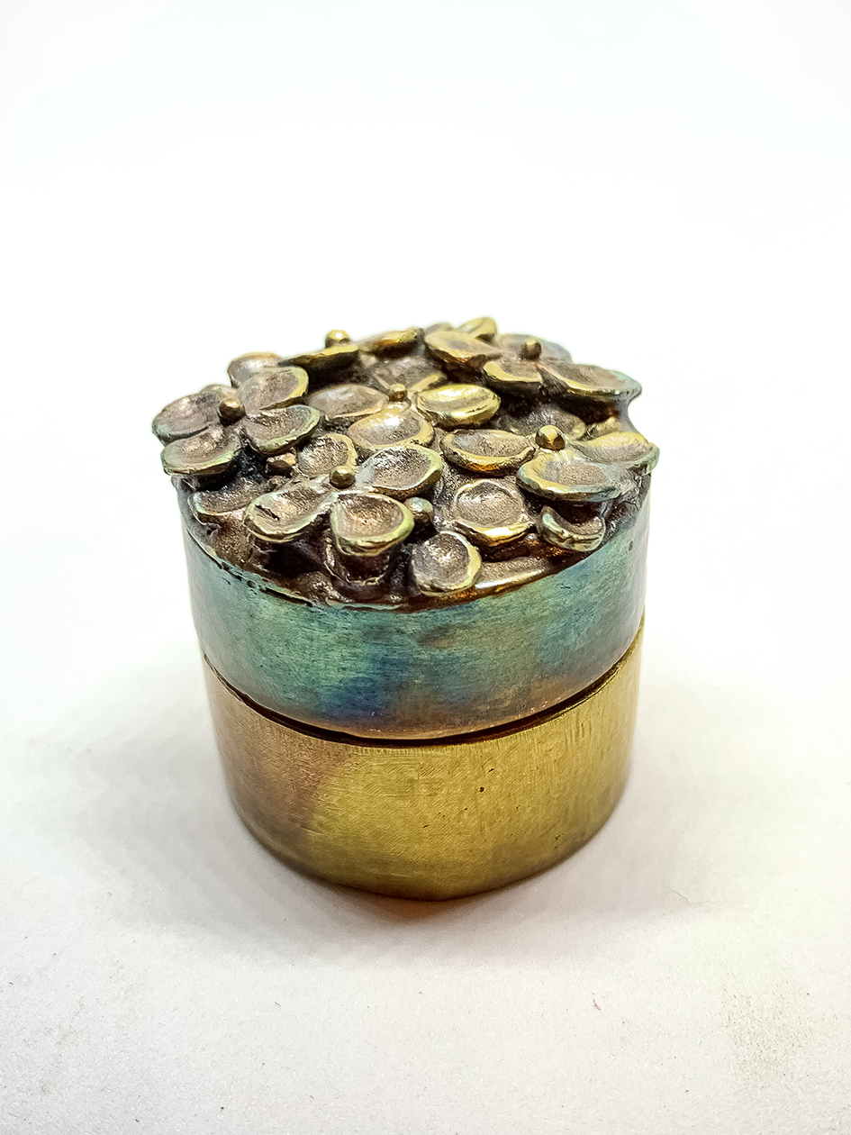 Hydrangea Box - Bronze