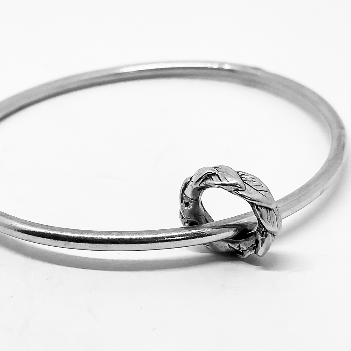 Leaf Ring Bangle in Sterling Silver - V1